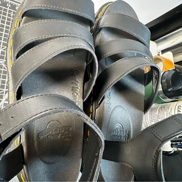 Dr. Martens®  |  AIRWAIR™ |  BLAIRE SANDALS  |  WOMEN-1O US  | NEW  |