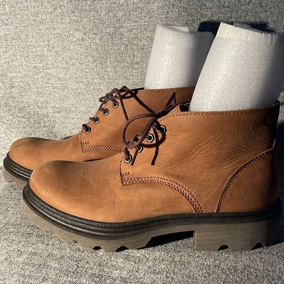 ECCO Grainer Chukka Boot. NEW
