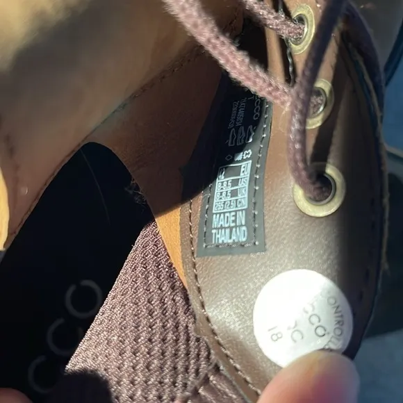 ECCO Grainer Chukka Boot. NEW