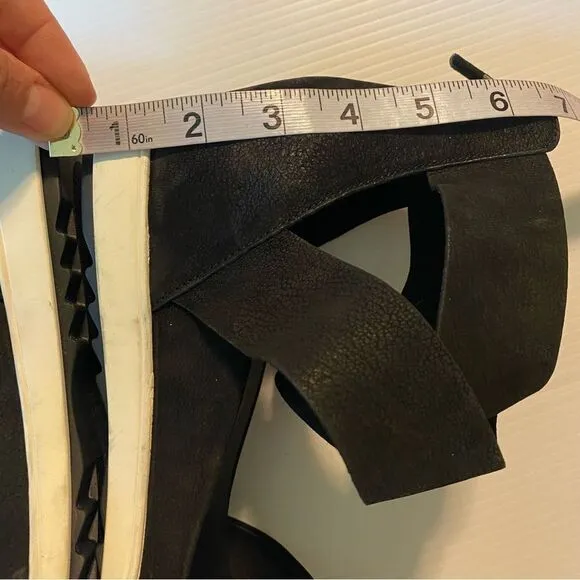 Eileen Fisher black leather Viv Criss Cross Wedge Sandals back zip shoes 11