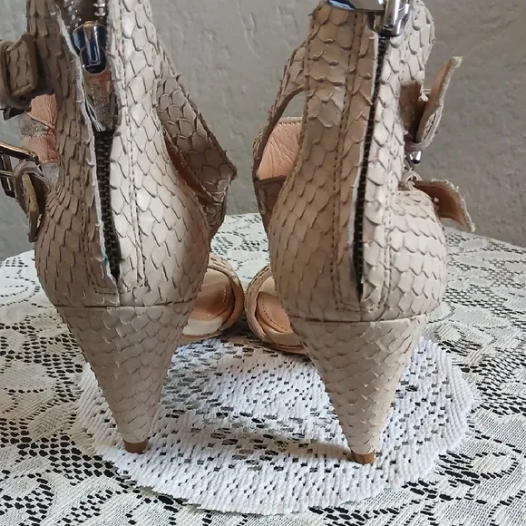 Elegant Beige Woven Sandals Sigerson Morrison