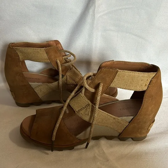 EUC Sorel Women Joanie Camel Brown Leather Lace Up Open Toe Wedge Sandals 12