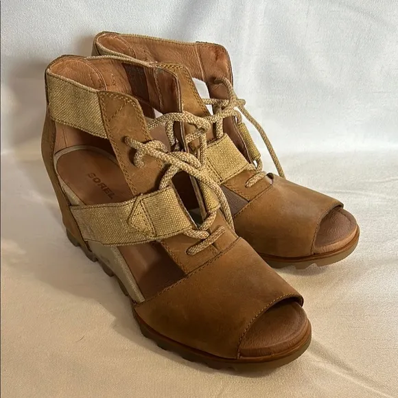 EUC Sorel Women Joanie Camel Brown Leather Lace Up Open Toe Wedge Sandals 12