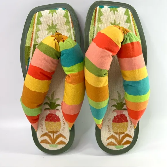 FARM Rio Pineapple Puffy Flip Flop Sandals 8