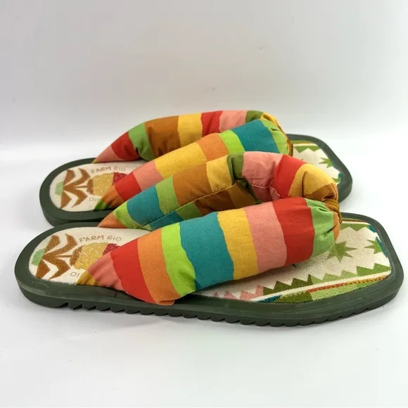 FARM Rio Pineapple Puffy Flip Flop Sandals 8