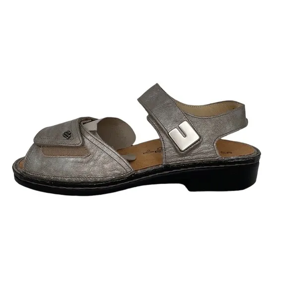 Finn Comfort Luxor Sandals NWOT Peep Toe Ankle Strap Size 7