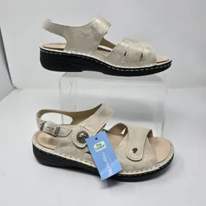 Finn Comfort Women's EU 38 US 7 - 7.5 Barbuda Pearl Champagne Nuvolo Sandals