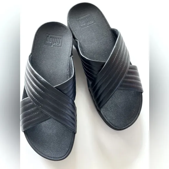 FITFLOP black sandals NEW - Size 7