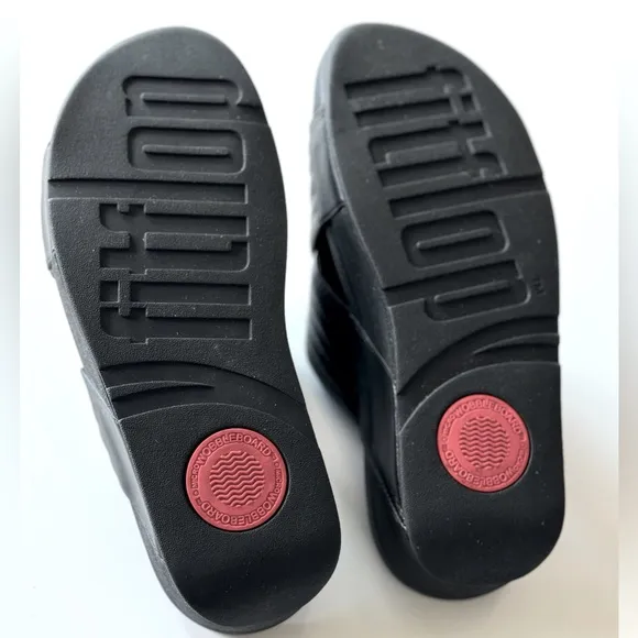 FITFLOP black sandals NEW - Size 7