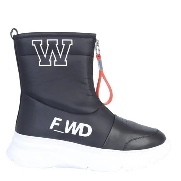 FORWARD F_WD FAUX LEATHER BOOT WITH ZIP for Women in Black NWOB Size 40/10