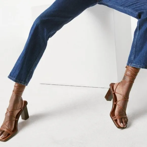 FRAME Le Doheny Sandal Tobacco Color