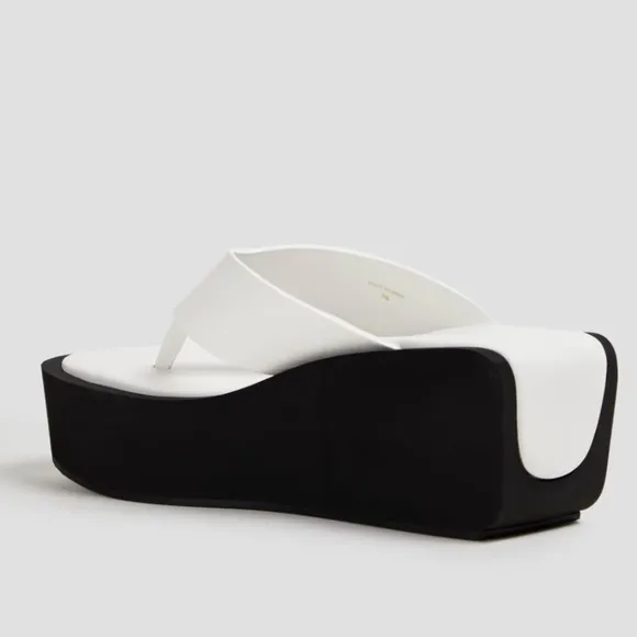 FRAME Le Ocean leather sandals NWOB