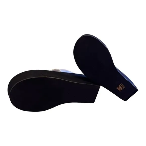 FRAME Le Ocean leather sandals NWOB