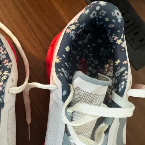 Free People x On Running Cloud-monster Sneakers Oyster Lotus 3WE30633274 VDM W8