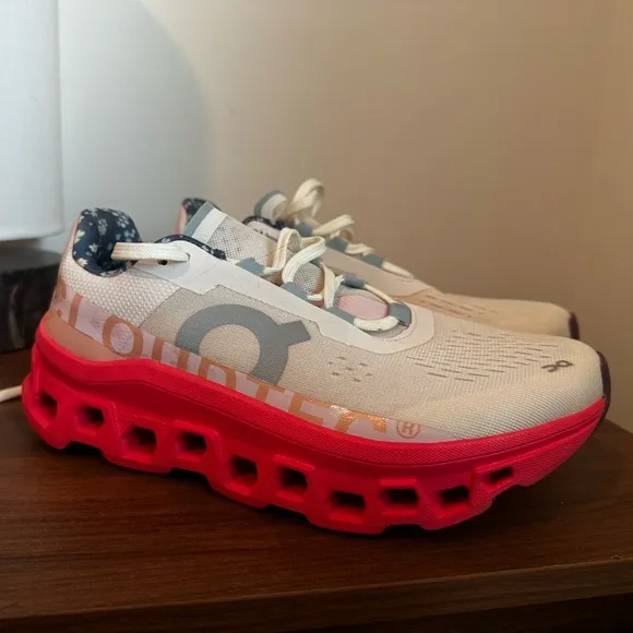Free People x On Running Cloud-monster Sneakers Oyster Lotus 3WE30633274 VDM W8