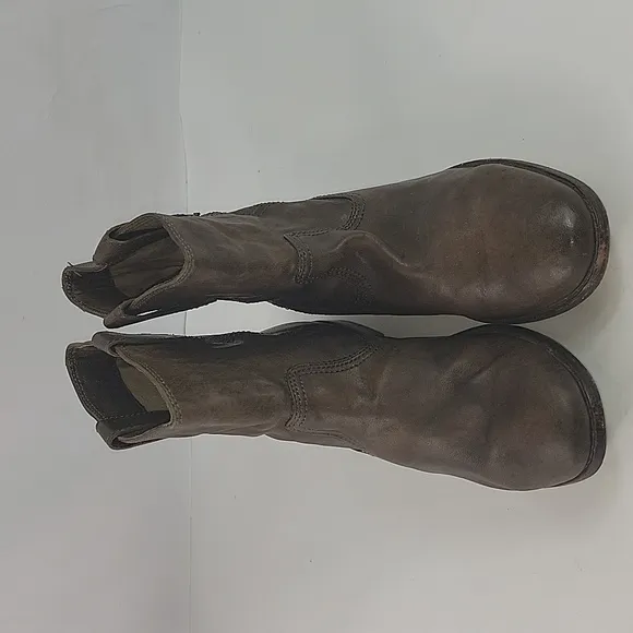 Frye Anna Short Classic Leather Pull On Ankle Boots
