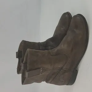 Frye Anna Short Classic Leather Pull On Ankle Boots