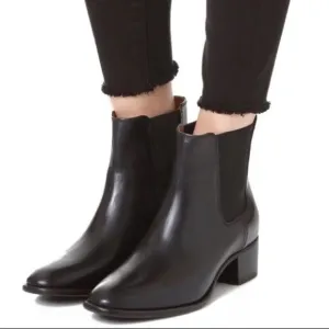 Frye Dara Leather Chelsea Ankle Boots black 9.5