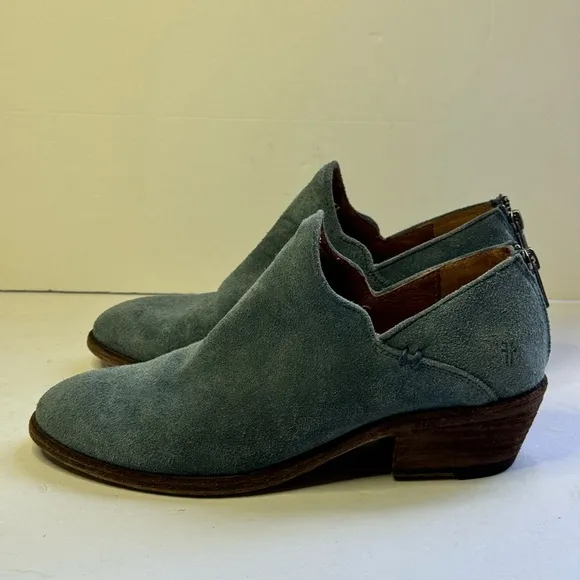 Frye Women's Carson Shootie Ankle Boot