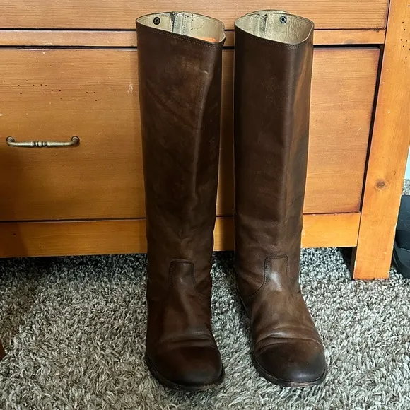 FRYE Women's Melissa Button Back Zip
