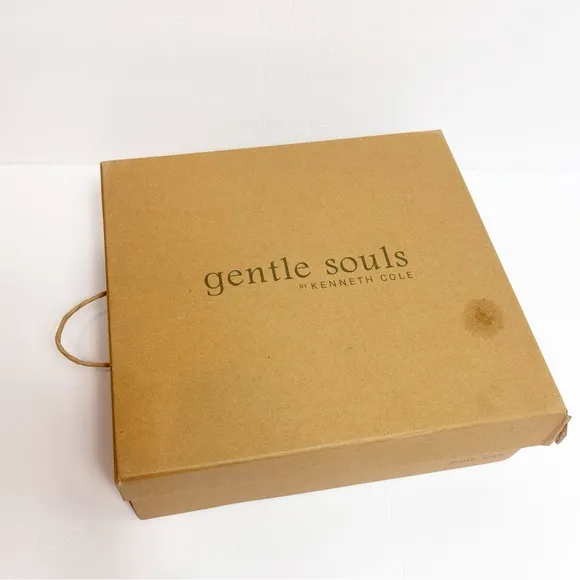 GENTLE SOULDS BY KENNETH COLE MYLA HEELED BLACK LEATHER SANDALS SIZE 10 NEW
