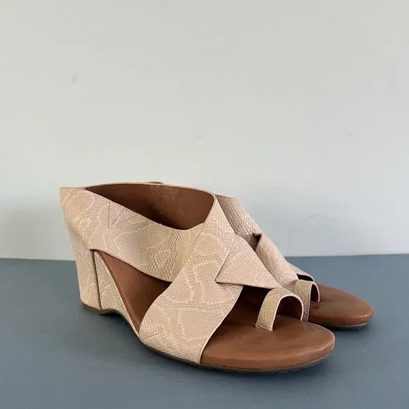 Gentle Souls by Kenneth Cole Inna Snake Print Nude Comfort Wedge Sandals