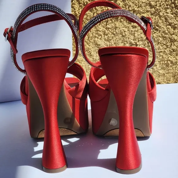 Gianni Bini Women's Dempsey Red Satin Bow Platform Sandals Size 9