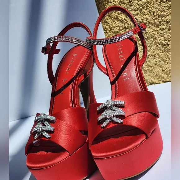 Gianni Bini Women's Dempsey Red Satin Bow Platform Sandals Size 9