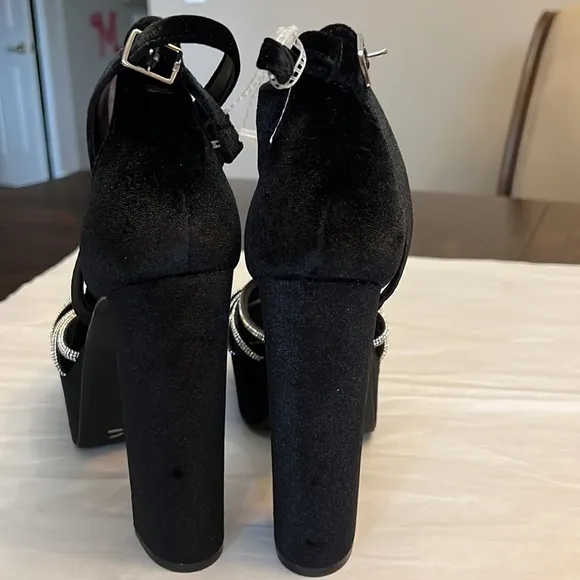 Gianni Bini Anissa Velvet Rhinestone Knot Platform Dress Sandals