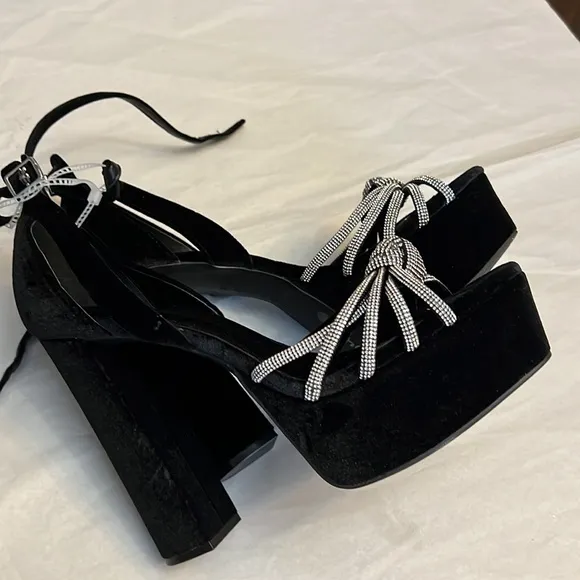 Gianni Bini Anissa Velvet Rhinestone Knot Platform Dress Sandals