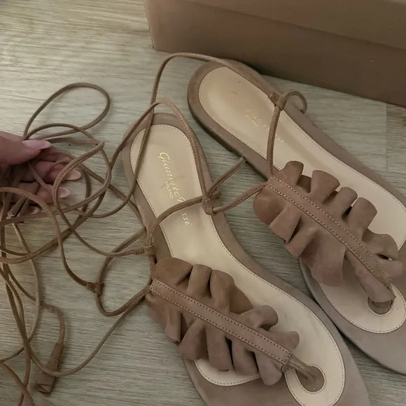 Gianvito Rossi Women's Tan/Blush Suede Sandals Sz 40