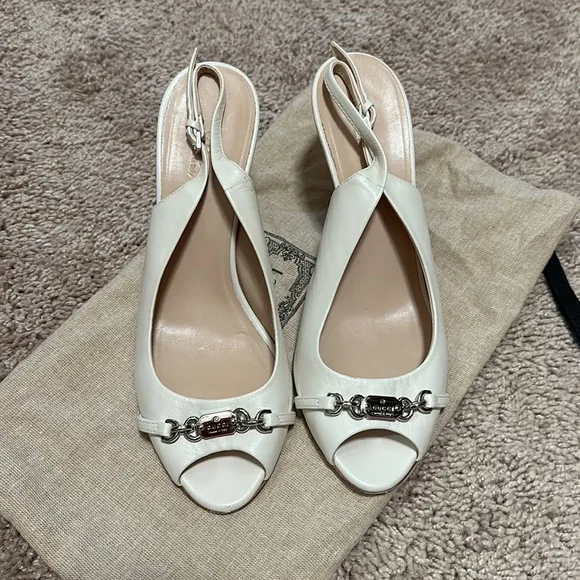 Gucci vintage sandals 👡👡🥂🍀