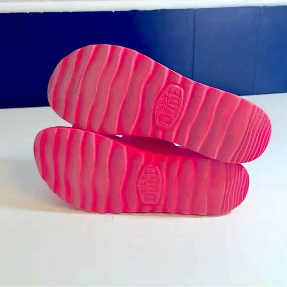 Hey Dude Delray Electric Pink Slide Sandals Size 10