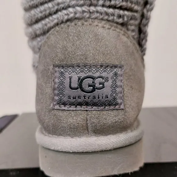 💥HOT ITEM💥UGG Cardy Sheepskin Wool Treadlite Slouch Button Boot in Grey