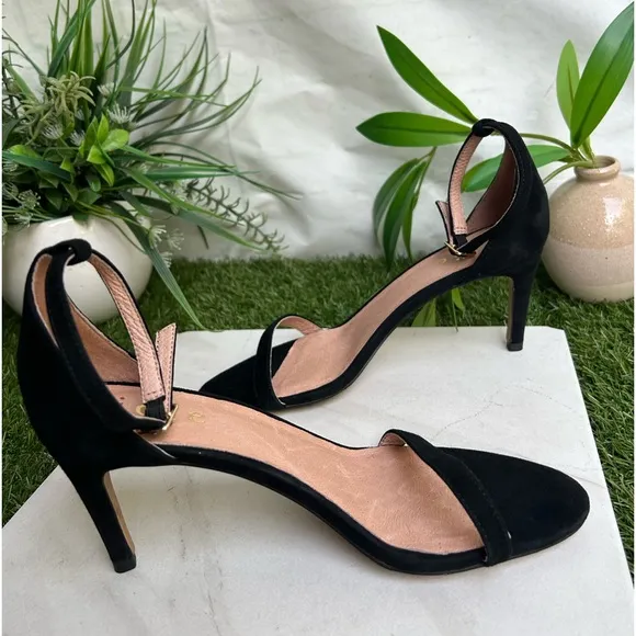 Joie Maisie Suede Sandal black women size 7.5 new no box
