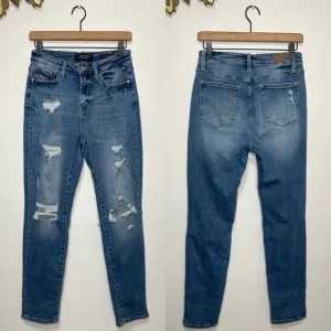 Judy Blue Anniston Boyfriend Fit Jeans