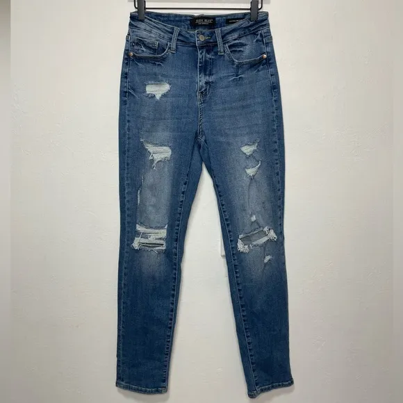 Judy Blue Anniston Boyfriend Fit Jeans