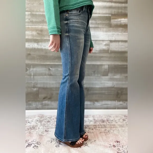 Judy Blue Mid Rise Tummy Control Top Flare Jeans Vintage Wash JB88934REG MD