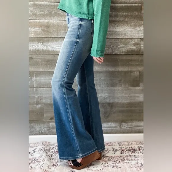 Judy Blue Mid Rise Tummy Control Top Flare Jeans Vintage Wash JB88934REG MD