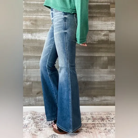 Judy Blue Mid Rise Tummy Control Top Flare Jeans Vintage Wash JB88934REG MD