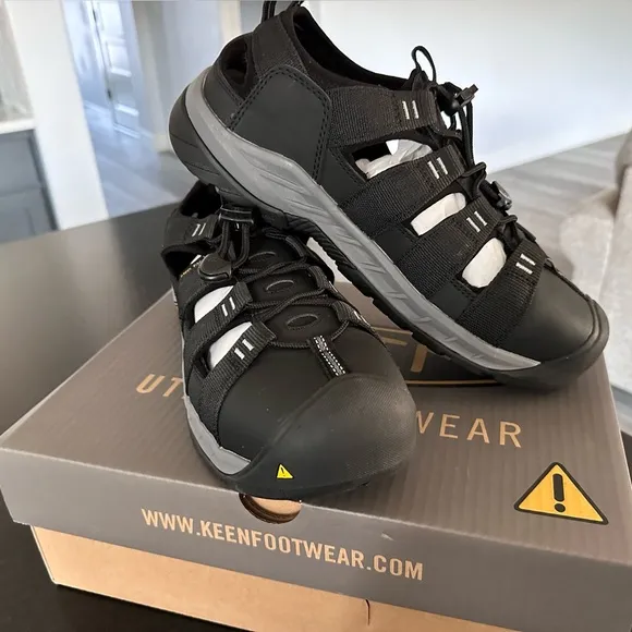 Keen Black Steel Toe Sandals Nwt 11.5 Wide