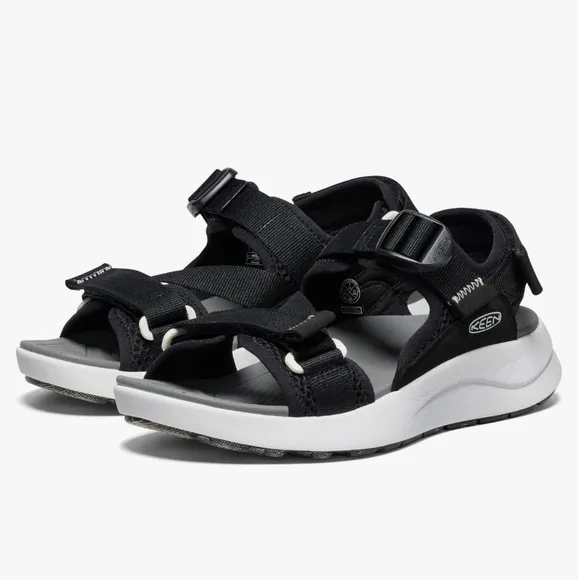 Keen Black/Steel Grey Sport Sandals with Adjustable Straps NWT size 7.5