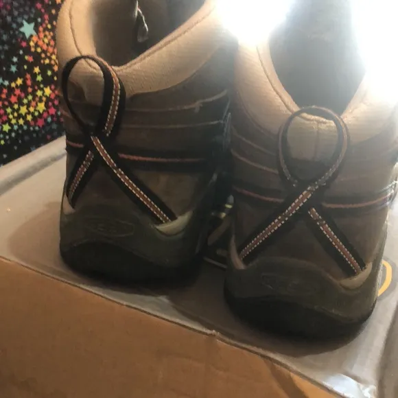 KEEN Utility Men's Pittsburgh6inchSoft ToeWaterproof Work Boots 🥾