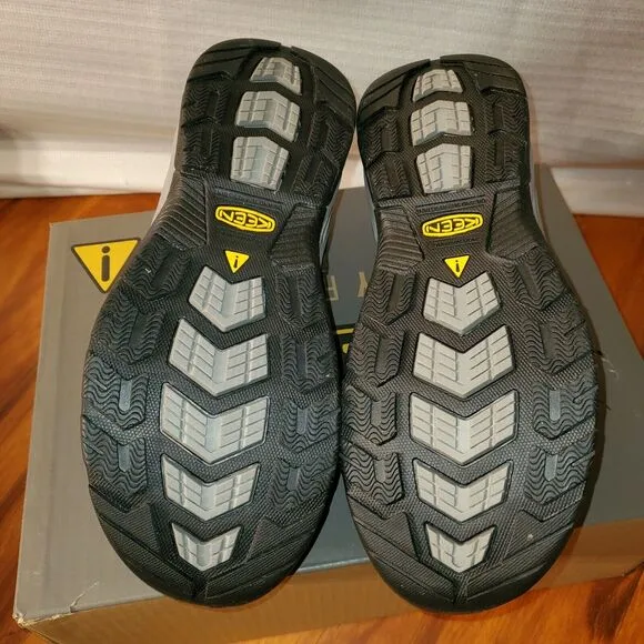 KEEN Utility Women's Atlanta Cool 2 Low Steel Toe  Size 8.5 Wide