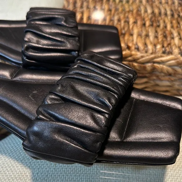 KHAITE Black Leather Woman’s Sandals Size 40.