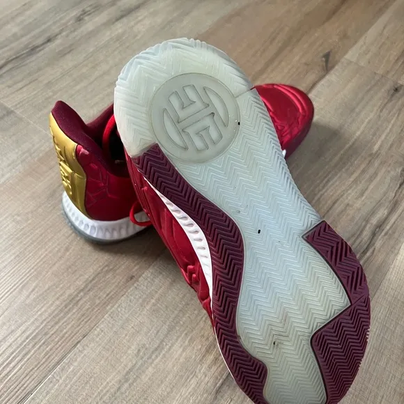 Kids Red Basketball Shoes - Adidas Marvel x Harden - Iron Man Special edition