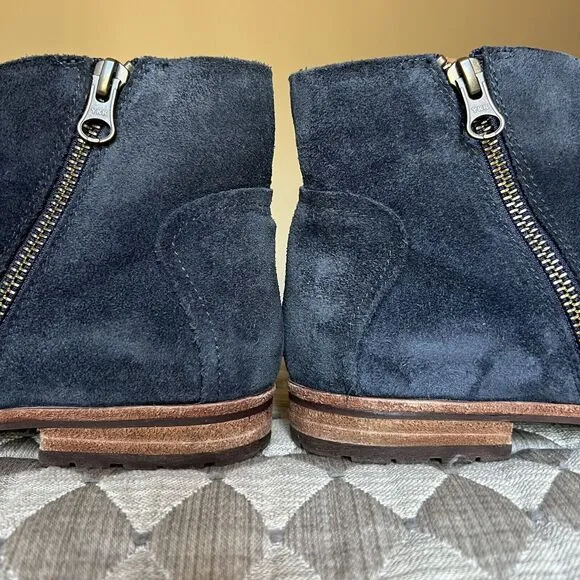 Kork-Ease Balsa Navy Gray Suede Leather Ankle Boots w/ Side Zipper Women’s 6
