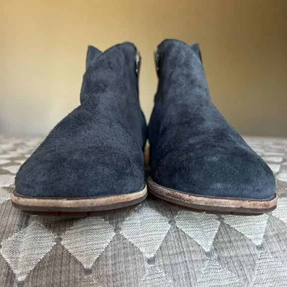 Kork-Ease Balsa Navy Gray Suede Leather Ankle Boots w/ Side Zipper Women’s 6
