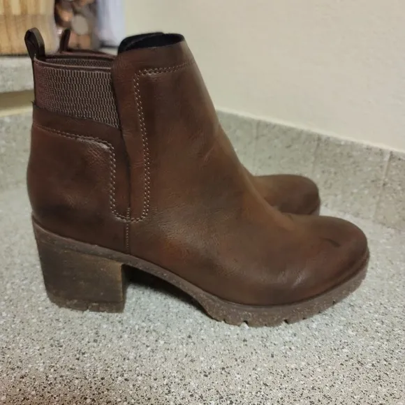KORKS Elsie Bootie Brown Leather Block Heel Ankle Boots Sz 10 NEW!