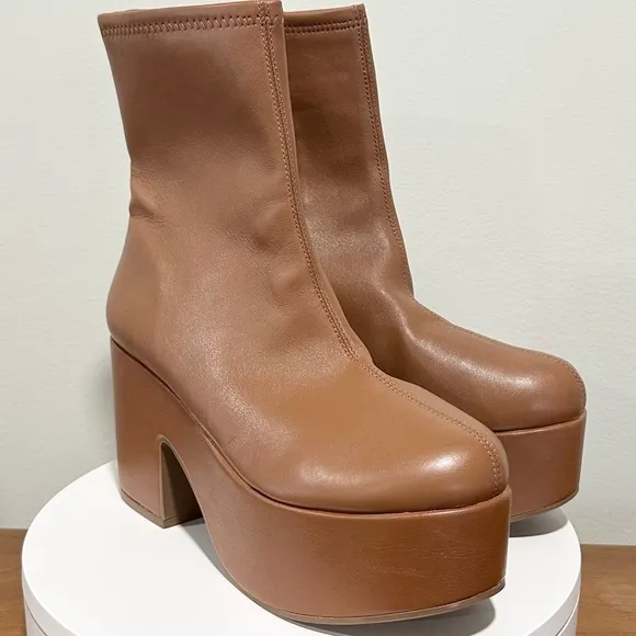 🌹LARROUDE🌹 Miso Platform Boot In Caramel Stretch Leather Size: 9